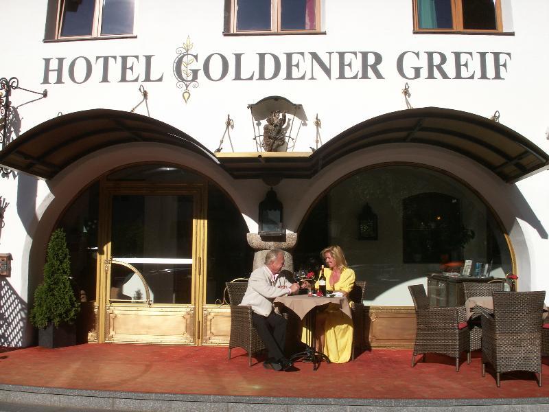 Hotel Goldener Greif Kitzbühel Esterno foto